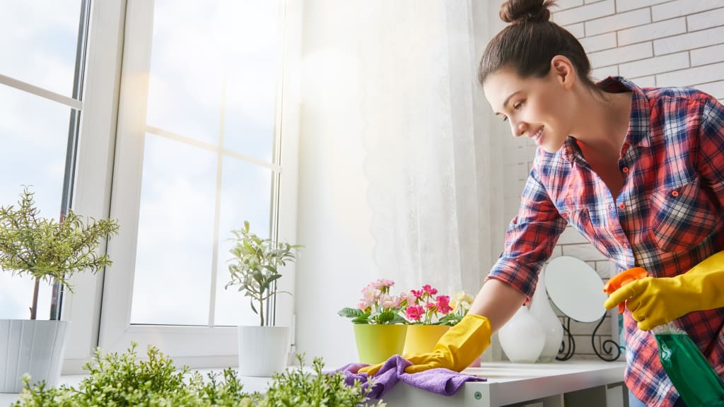 hire house cleaning services to help winterize a vacation home