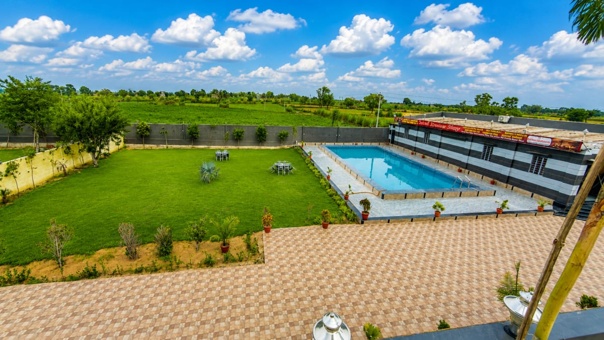Full property photo 14