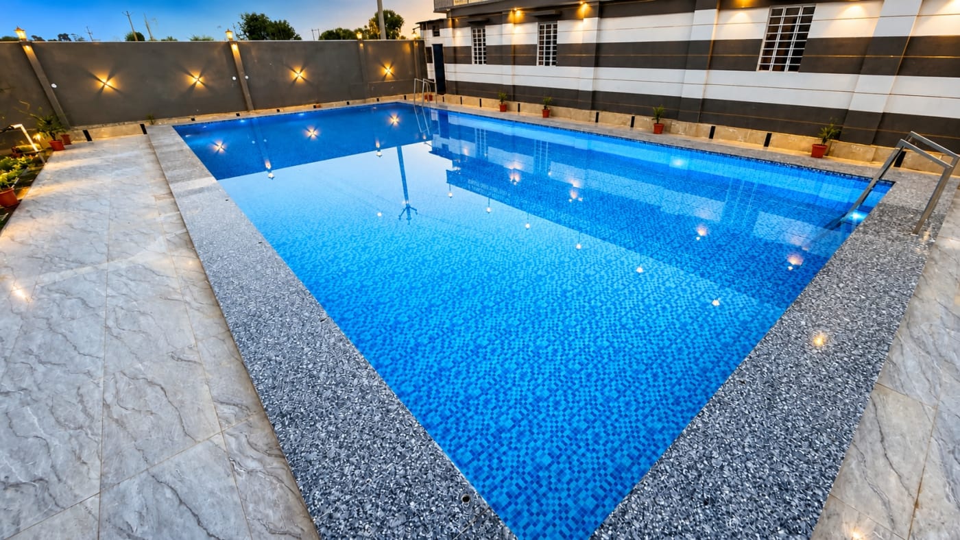 Private pool photo 1
