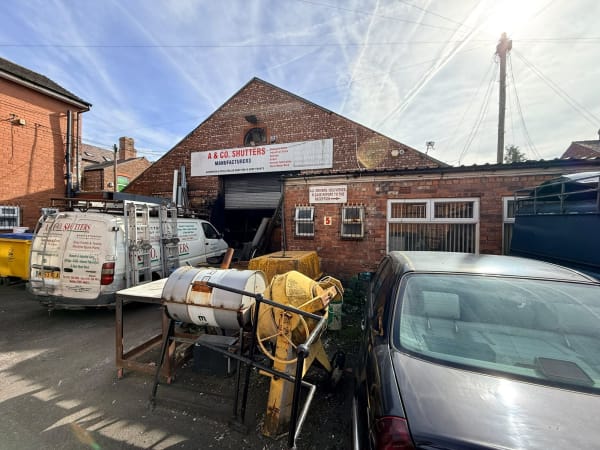 8,000 sq ft Workshop to Let – Monton Street, Moss Side, Manchester M14