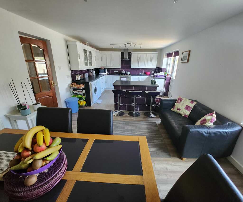 6 Bedroom Detached House for Sale in Ashton-under-Lyne OL6 – Bowland Close 2