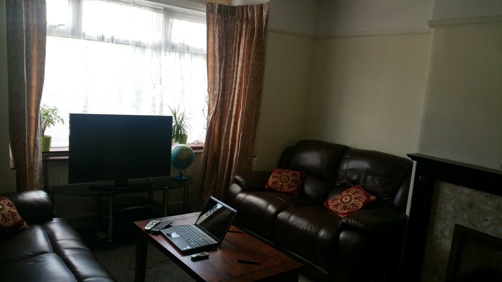 3 Bedroom Semi-Detached House for Sale in Longsight, Manchester M12 – Farrant Road 3