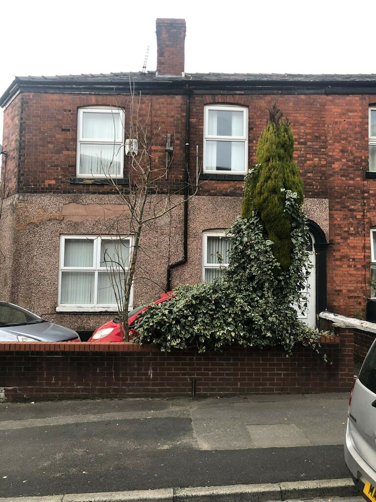 3 Bedroom End Terrace House for Sale in Ashton-under-Lyne OL6 – 332–334 Mossley Road (No Chain)