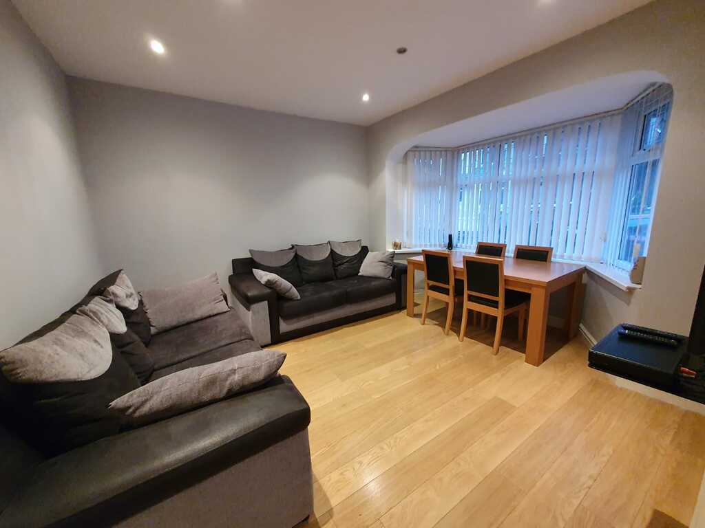 3 Bedroom Semi-Detached House for Sale in Longsight, Manchester M13 – Duncan Road 2