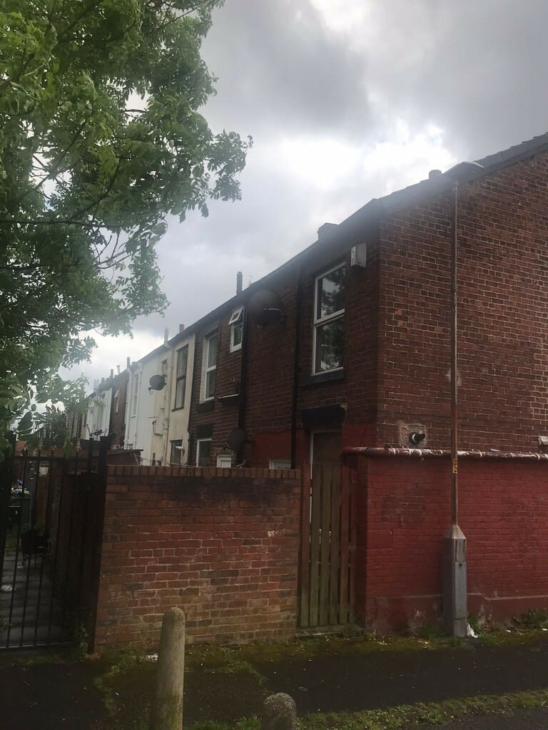 2 Bedroom Terraced House for Sale in Ashton-under-Lyne OL6 – Princess Street