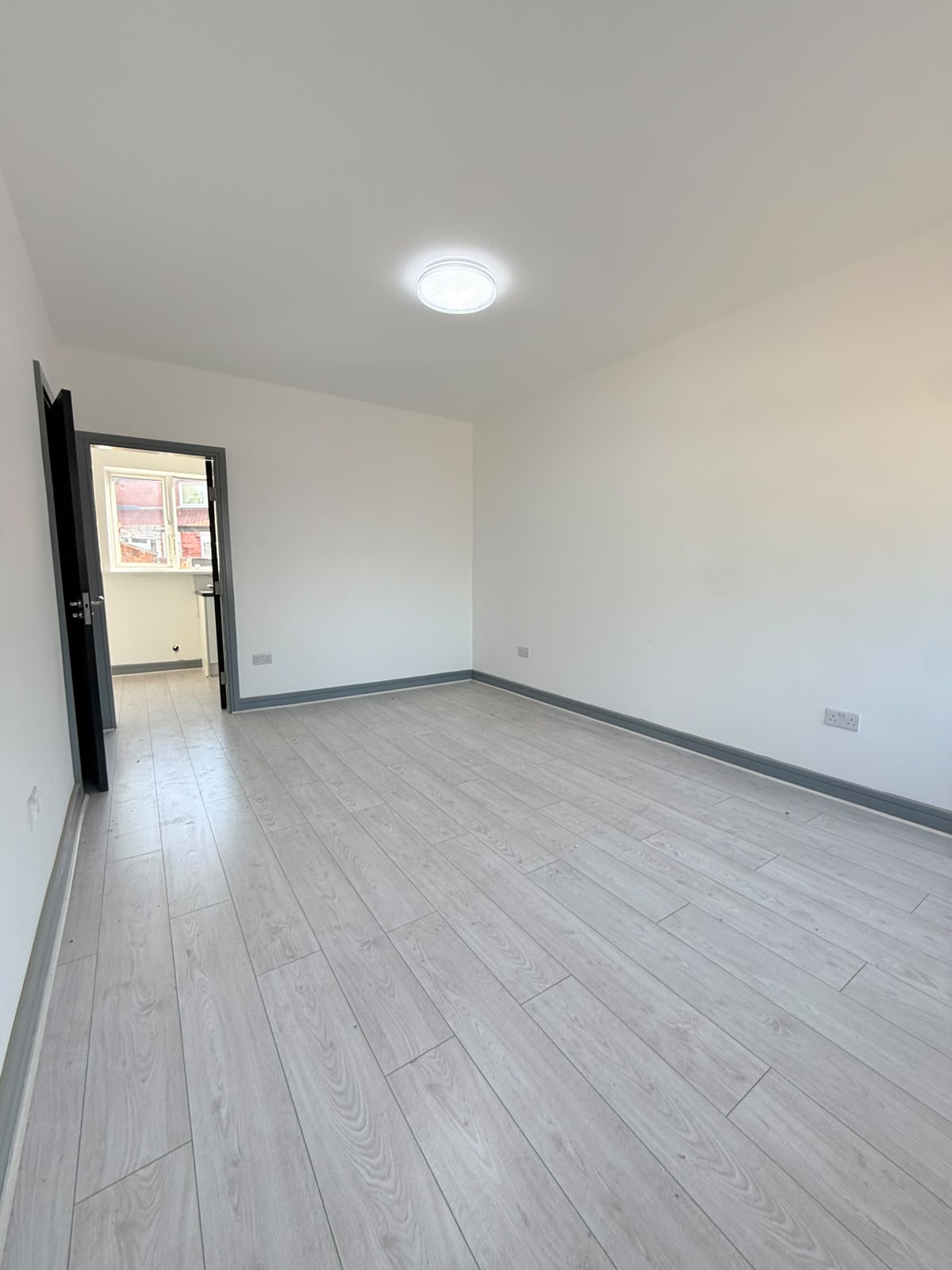 One Bedroom First-Floor Apartment – Newly Refurbished 2