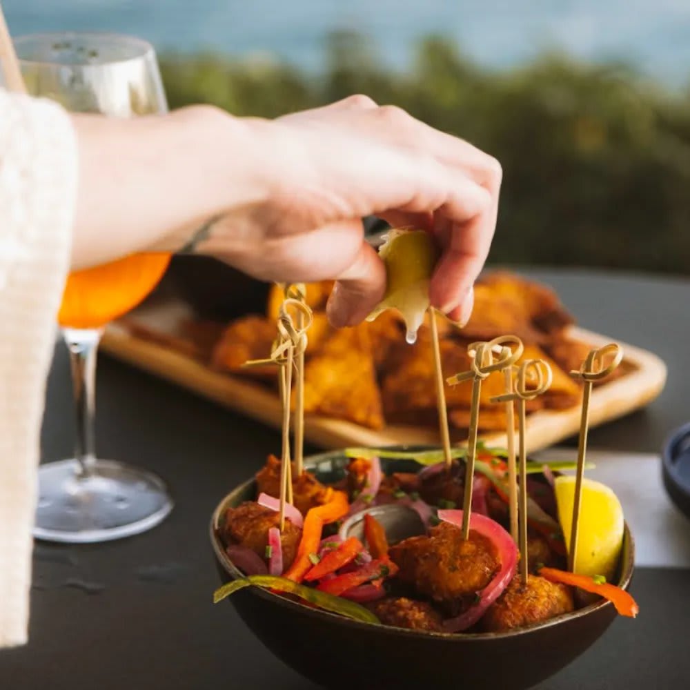 Ein Teller zum Teilen im La Toubana Hôtel & Spa auf Guadeloupe