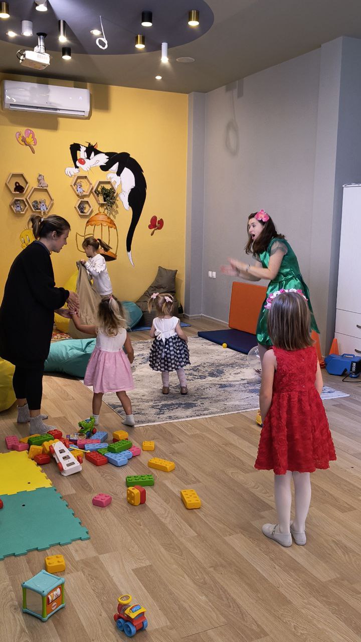 Playroom Cafe 6