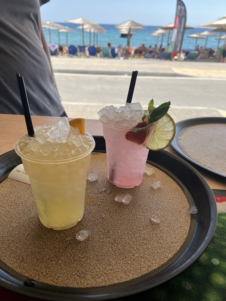 Apaggio Beach Bar 2