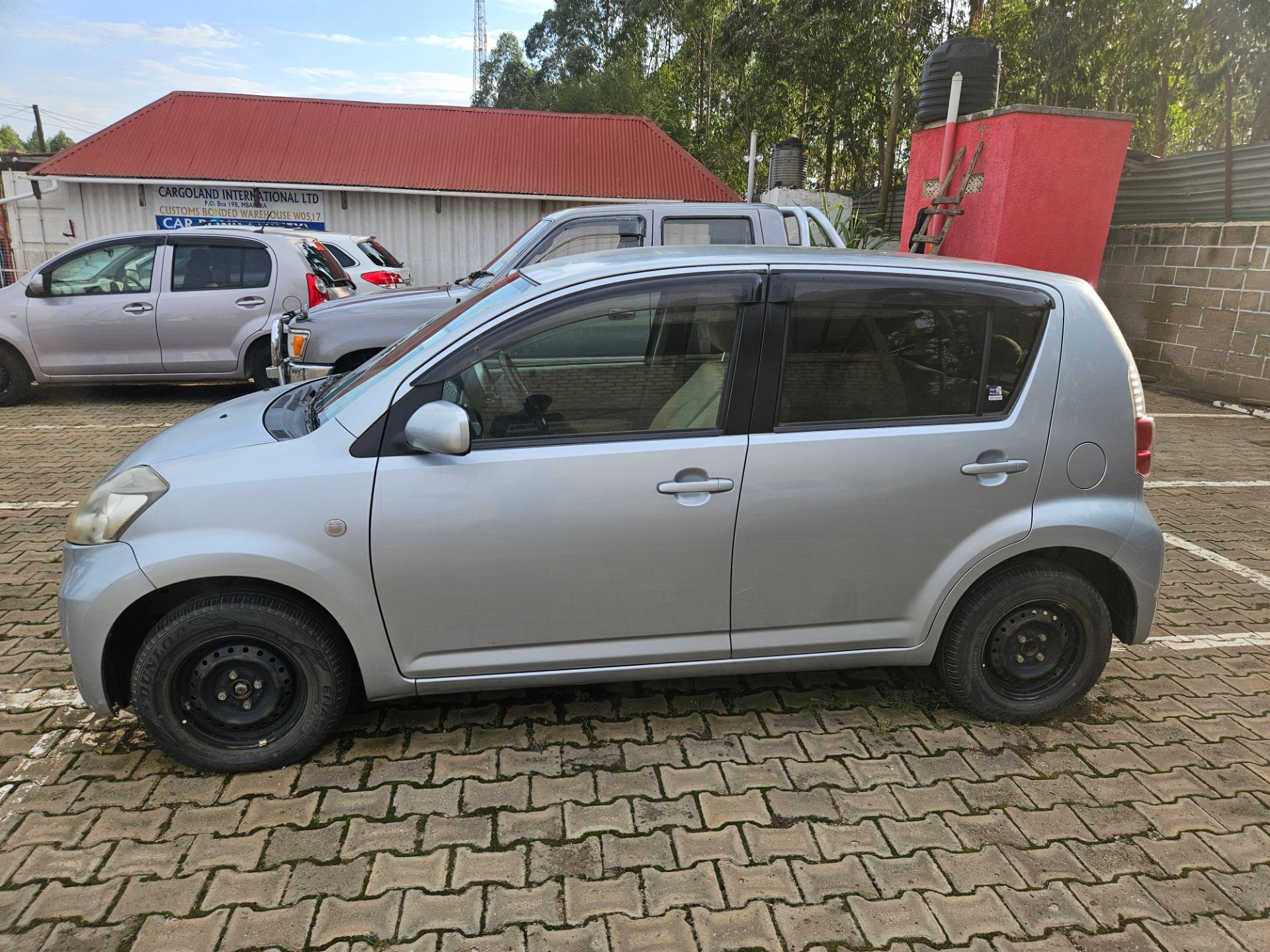 Toyota Passo (2005)