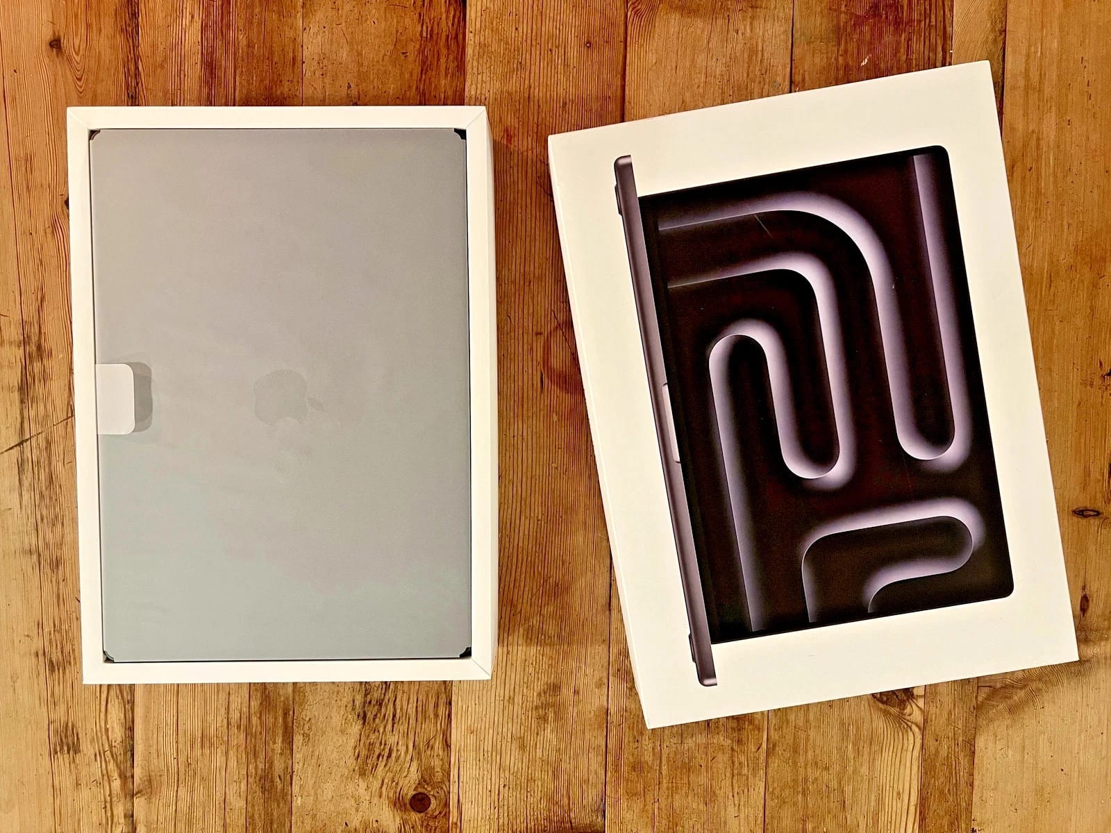 NEW Apple MacBook Pro