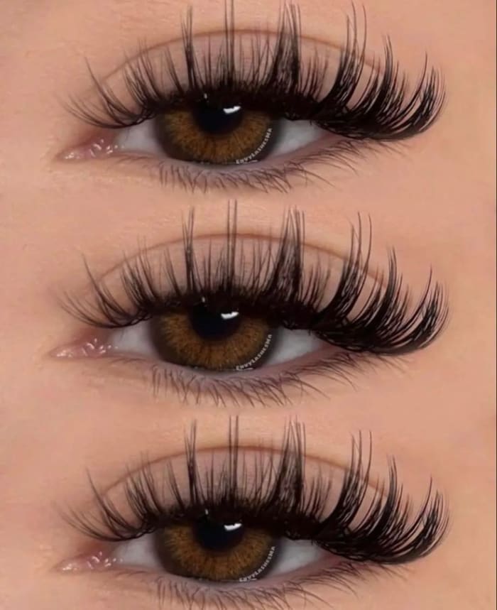 Volume lash extensions