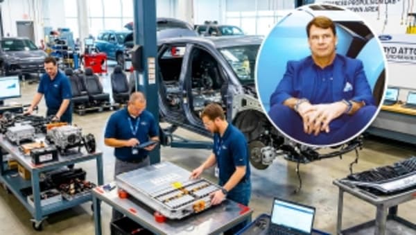 Jim Farley, CEO de Ford, utilizó la ingeniería inversa con un coche eléctrico de BYD: "Lo que más me preocupa no es el precio, sino la velocidad"