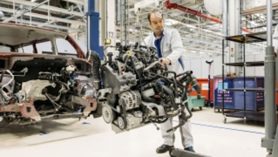Alemania pide 'más motores de gasolina' para el 2035 porque no están contentos con la marcha atrás de la UE