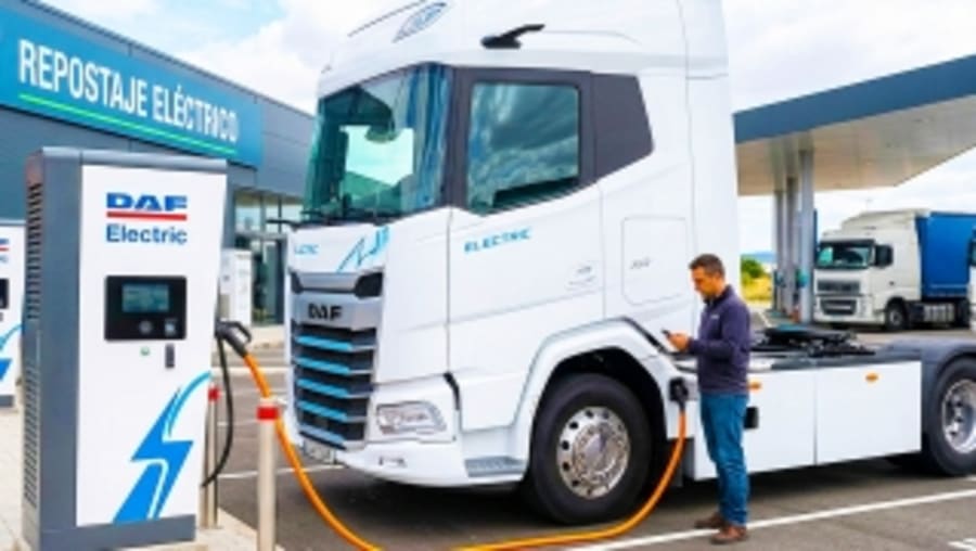 DAF lanza un simulador interactivo para camiones eléctricos que revela si tu ruta puede electrificarse y especifica que camión comprar