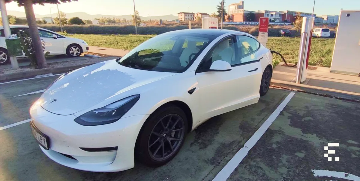 Tesla Model 3 eléctrico a los 5 años y 171.000 km