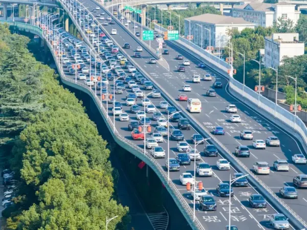 Nio, su intercambio de batería triplica en rapidez a BYD en China