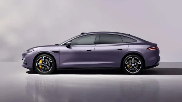 Canadá, la mitad de los compradores espera los coches eléctricos chinos