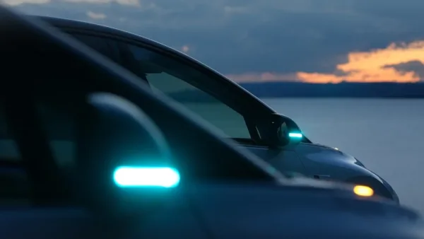 China propone luces turquesa para la conducción autónoma en 2028