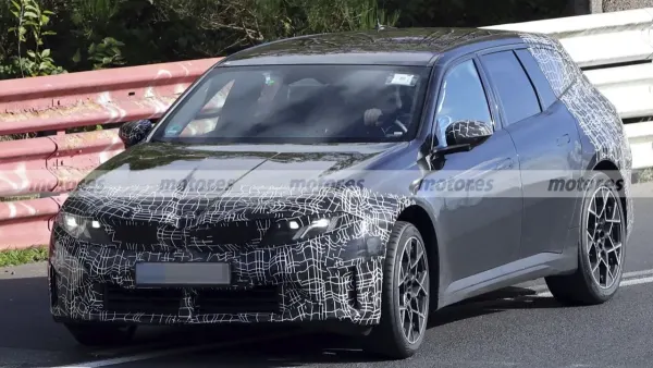 BMW i3 Touring 2027, casi 900 km para el familiar eléctrico