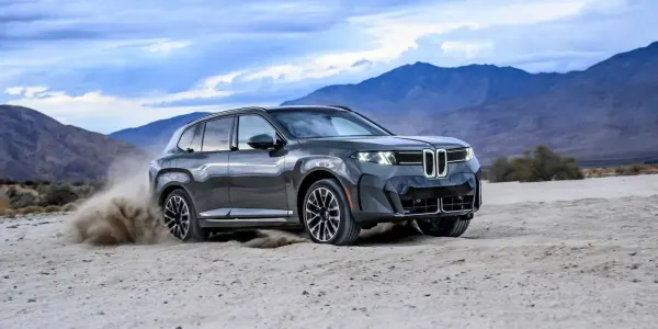 BMW iX5, las imágenes frente al X5 saliente muestran su renovación