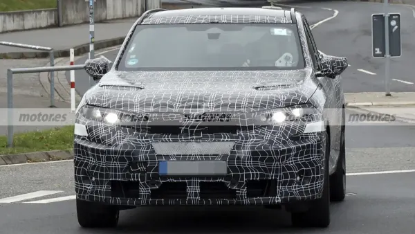 BMW iX5 M, el SUV eléctrico de 1.000 CV rueda cerca de Nürburgring