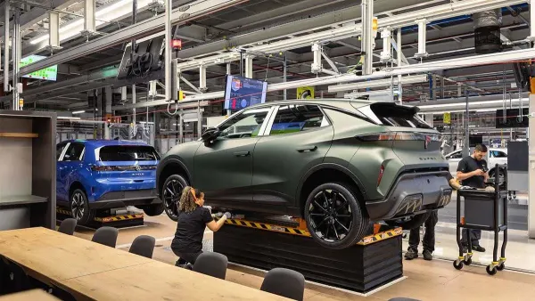 Seat Martorell para turnos del Cupra Raval e ID. Polo por falta de celdas