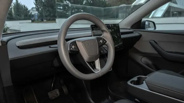 Tesla, Corea persigue el desbloqueo ilegal de FSD en sus coches