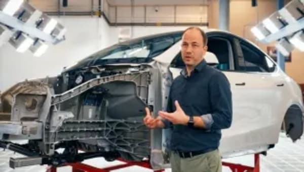 ¿Un Tesla Model 3 con 1.000 CV? Lars Moravy, ingeniero jefe de Tesla, dice que piensa en ello "constantemente"