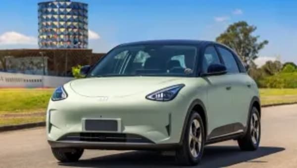 China da la 'estocada final' a los motores de gasolina puros: sus 10 coches más vendidos son eléctricos