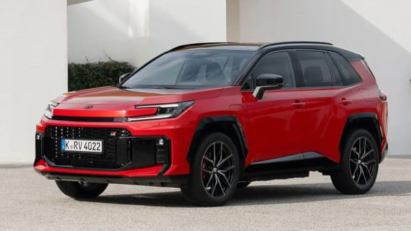 Toyota RAV4 GR Sport, el PHEV de 309 CV que vale 50.000€, la mejor compra