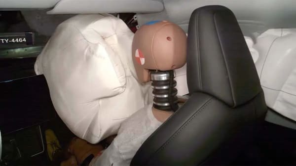 Tesla Vision, airbags más rápidos por software para mayor seguridad