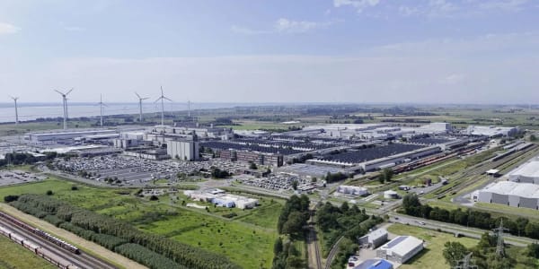 Volkswagen, posible recorte de 100.000 empleos y cierre de 4 fábricas