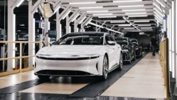 Lucid Motors, recorta plantilla y retrasa su llegada a España hasta 2027