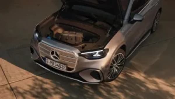 Mercedes GLC eléctrico, la producción ralentizada por falta de baterías y cables