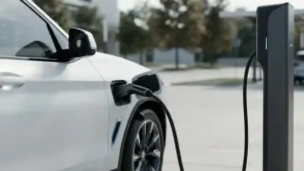 Ayudas coche eléctrico en Extremadura, cómo acceder a las subvenciones