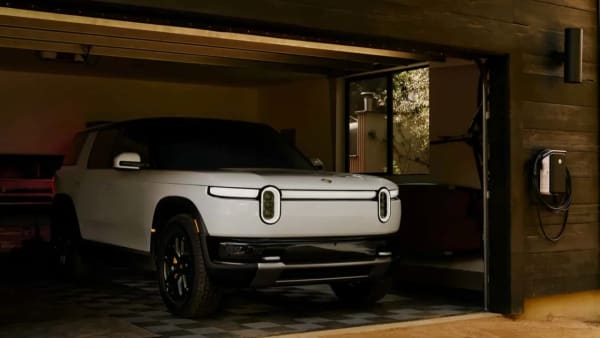 Rivian R2, el primer usado aparece con $19.000 de sobreprecio