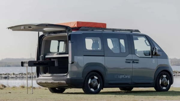 Kia PV5 LightCamp, la camper eléctrica compacta que duerme a cuatro