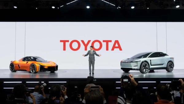 Toyota, su presidente propone unir a las marcas japonesas contra los eléctricos chinos