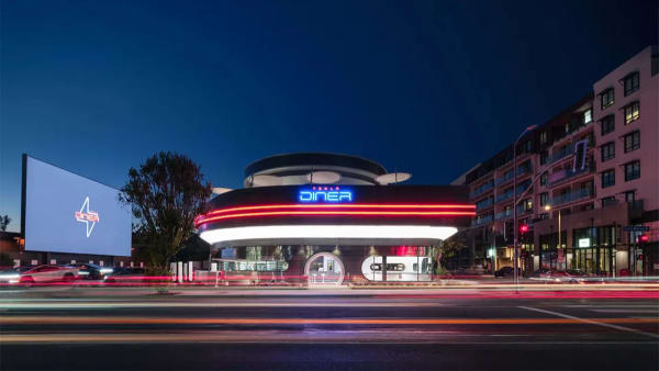 Tesla Diner, el Supercharger de Hollywood es el más usado del mundo