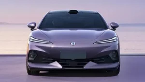 Denza Z9S, el sedán de BYD con 1.194 CV y 920 km de autonomía