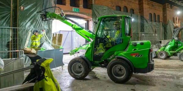 Avant Tecno e727, la cargadora de ruedas eléctrica más grande de la marca, solo en Norteamérica