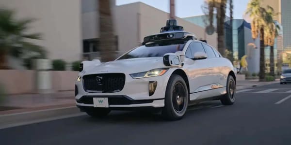 Waymo, sus taxis autónomos tienen un 68% menos de accidentes que los humanos, según IIHS