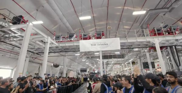 Tesla, 10 millones de vehículos producidos, pero su crecimiento se estanca
