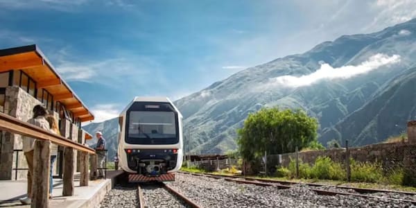 Tren Solar de la Quebrada, el primer tren de pasajeros solar de América Latina