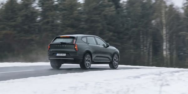 Volvo EX50, su nuevo SUV eléctrico por menos de 50.000 dólares en EE.UU.