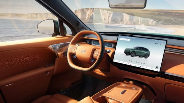 Xpeng G9L, interior premium con AR-HUD de 88 pulgadas y pantalla trasera de 21,4 pulgadas