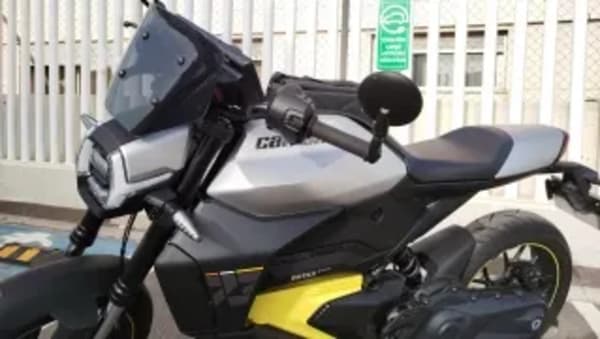 Can-Am Pulse, la moto eléctrica naked que acelera como una deportiva, ya en España