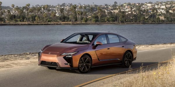 Lexus ES 2027, el eléctrico de lujo que llega por menos de $50.000