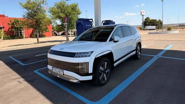 Hyundai, carga a 0,45€/kWh en Zunder para sus coches eléctricos